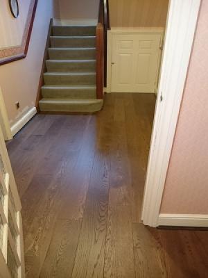 hall kitchen diner fitted with harlech oak in bedforshire supplied by carpet style watford